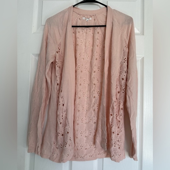 Maurices Tops - Woman’s Light Weight Pink Size Large Maurice’s Cardigan. Woman’s Cardigan.